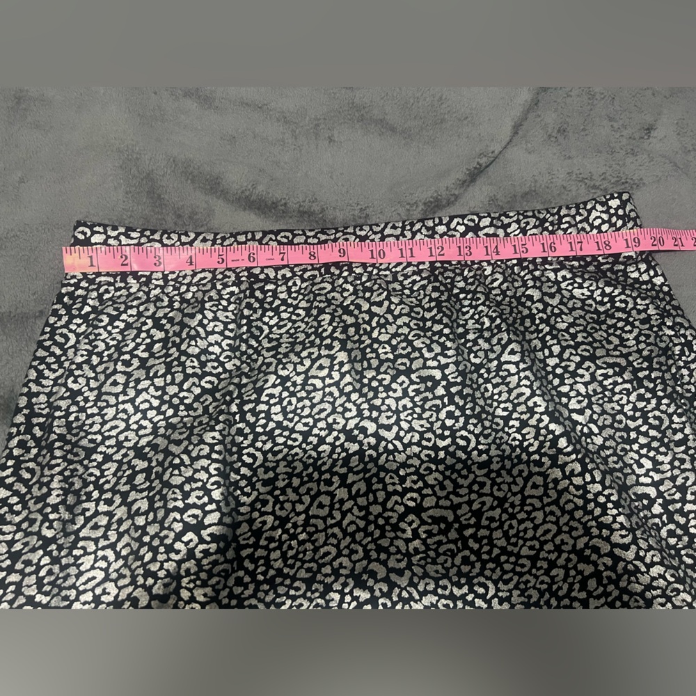 Forever 21 Black and Silver Leopard Print Skirt plus size 3X - Picture 6 of 7